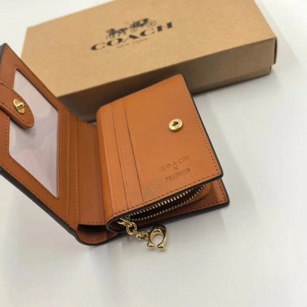Coach x Peanuts Snap Wallet – Signature Canvas with Snoopy